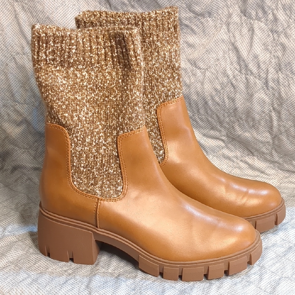 Universal Thread Stylish Tan Ankle Boots for Women